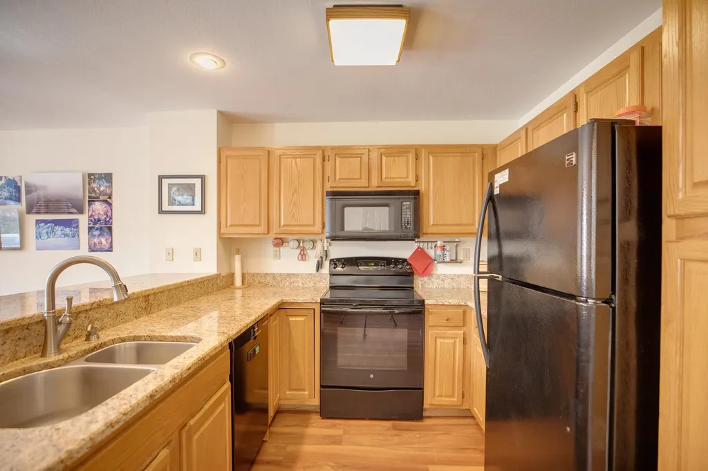 31 Pine Hill Lane Lincoln NH 03251