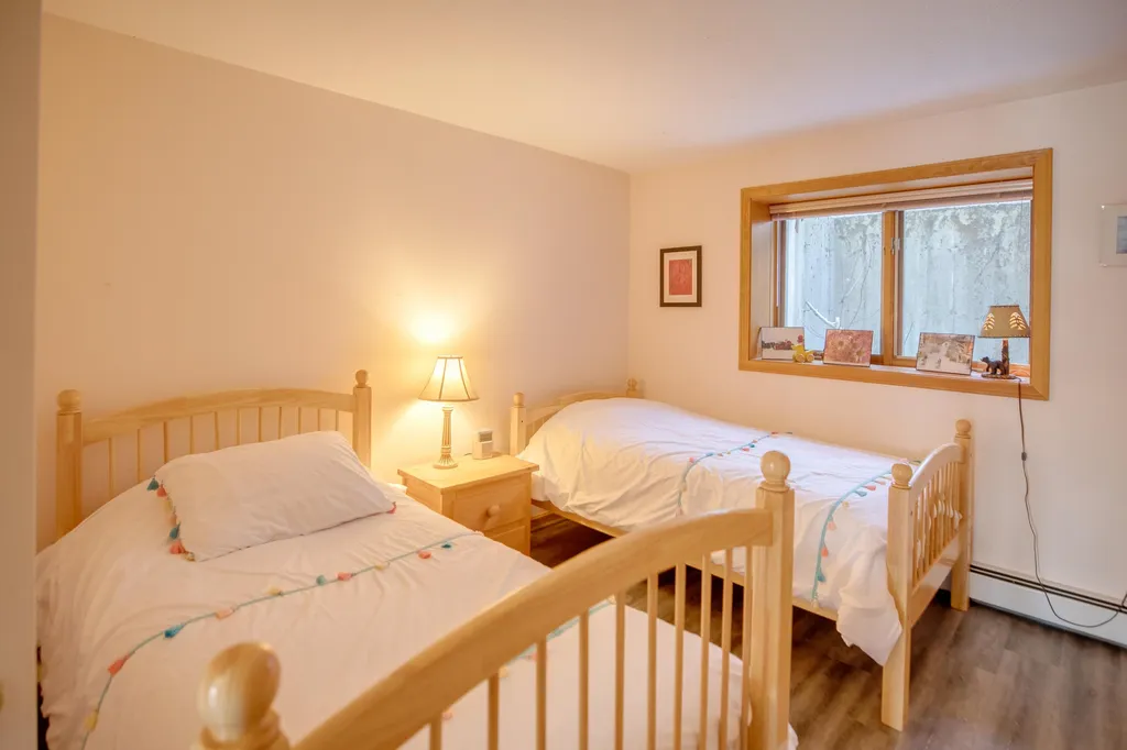 31 Pine Hill Lane Lincoln NH 03251