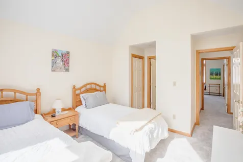 31 Pine Hill Lane Lincoln NH 03251