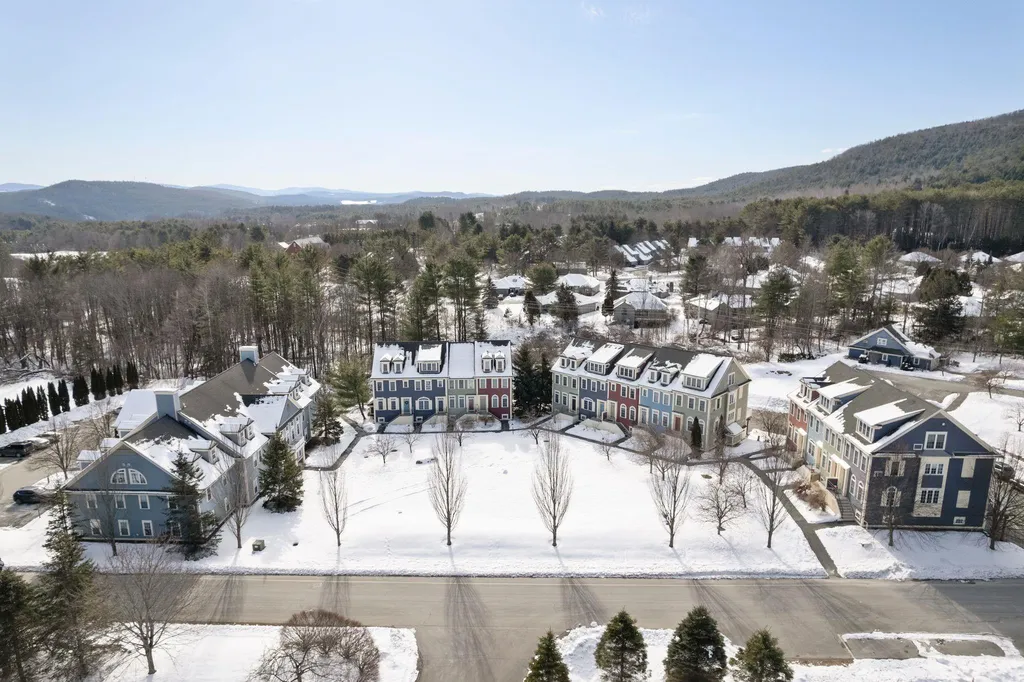 46B Barrister Drive Hartford VT 05001