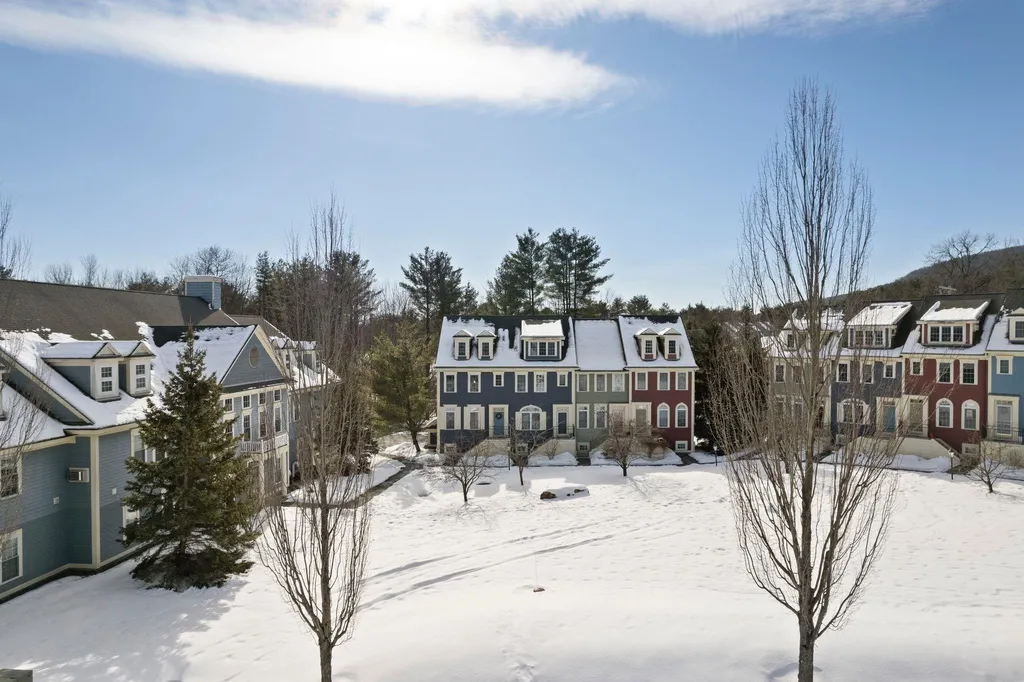 46B Barrister Drive Hartford VT 05001