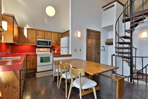 112 Forest Lane Rochester VT 05767