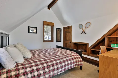 112 Forest Lane Rochester VT 05767