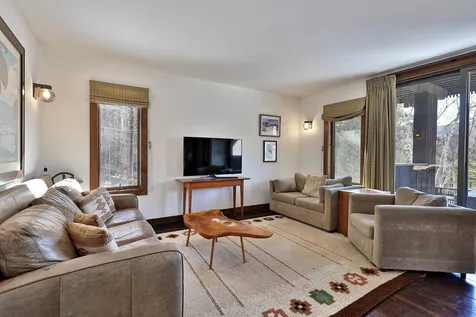 112 Forest Lane Rochester VT 05767
