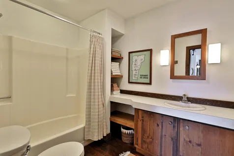 112 Forest Lane Rochester VT 05767
