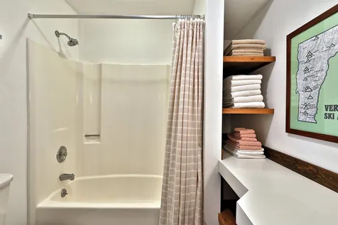 112 Forest Lane Rochester VT 05767