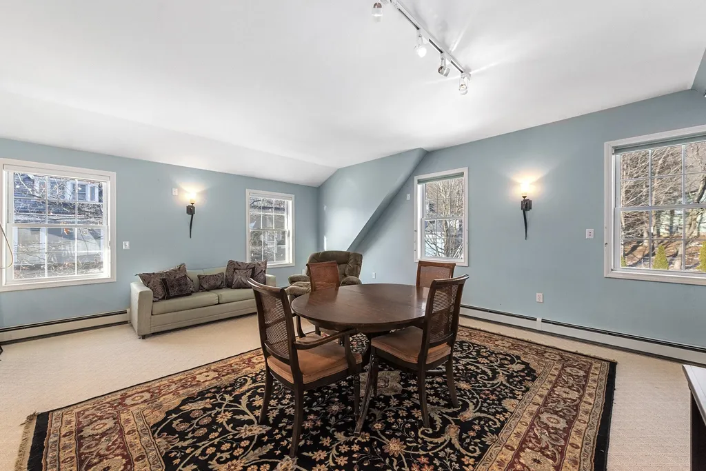 11 Spruce Street Bristol NH 03222