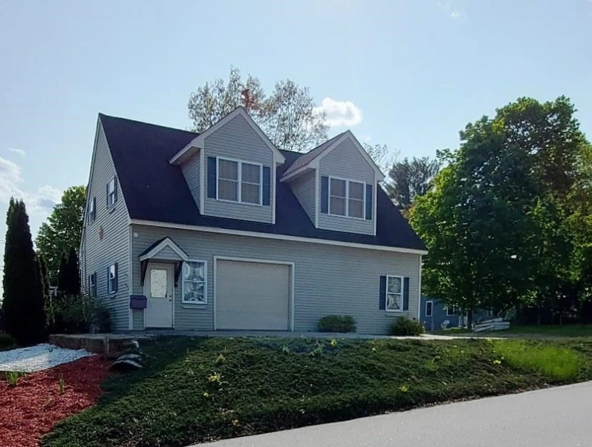 11 Spruce Street Bristol NH 03222