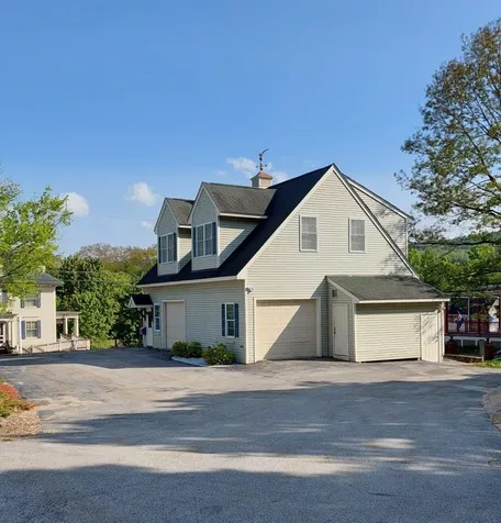 11 Spruce Street Bristol NH 03222