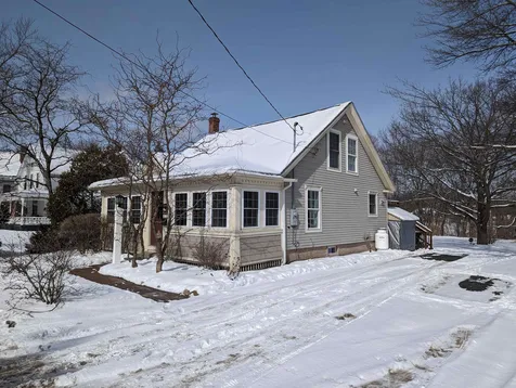 18 Chestnut Street Claremont NH 03743