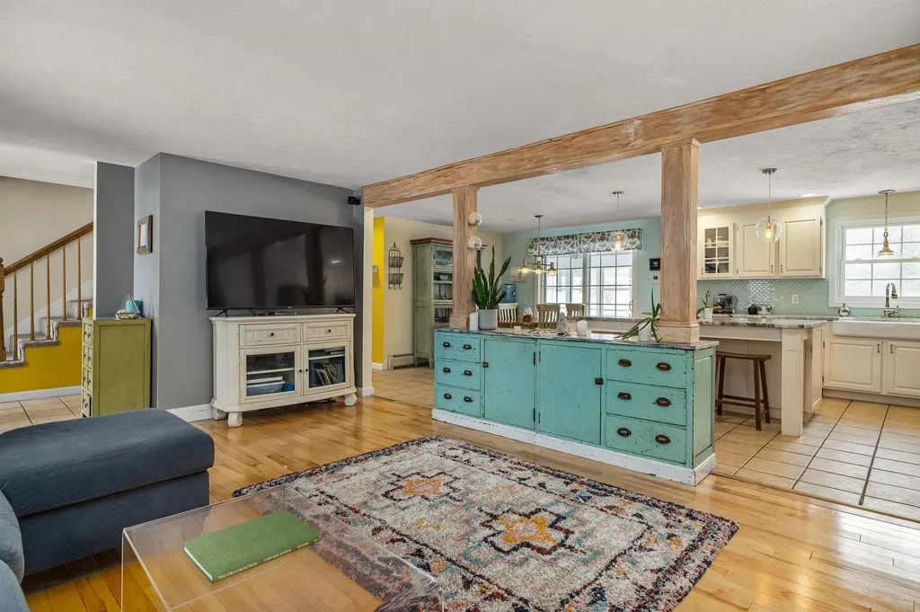 17 Lamington Hill Road Stratham NH 03885