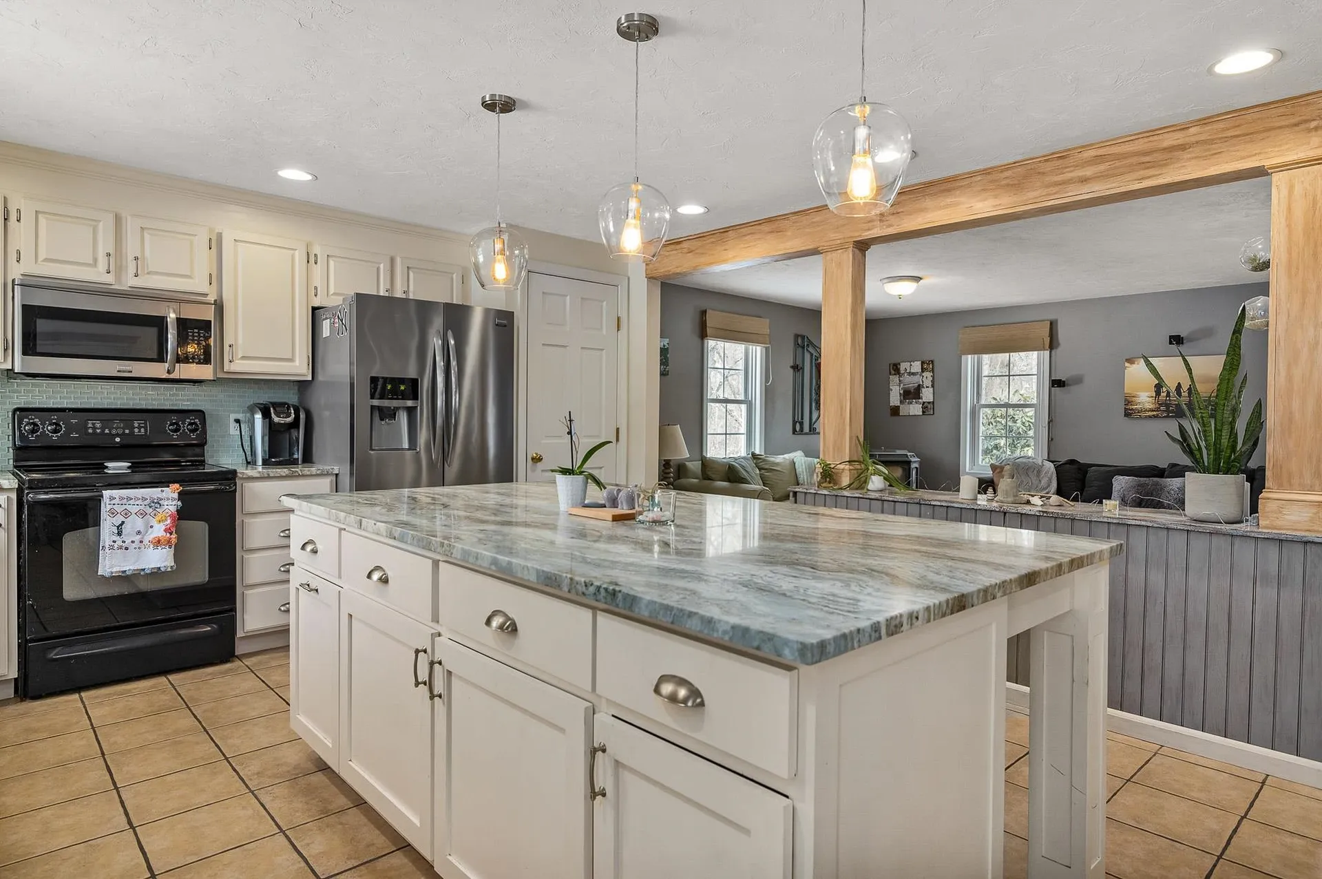 17 Lamington Hill Road Stratham NH 03885