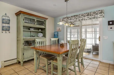 17 Lamington Hill Road Stratham NH 03885