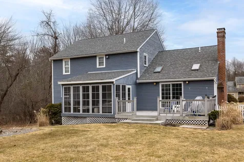 17 Lamington Hill Road Stratham NH 03885