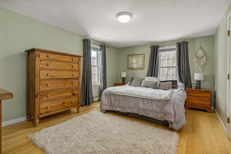 17 Lamington Hill Road Stratham NH 03885