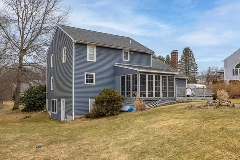 17 Lamington Hill Road Stratham NH 03885