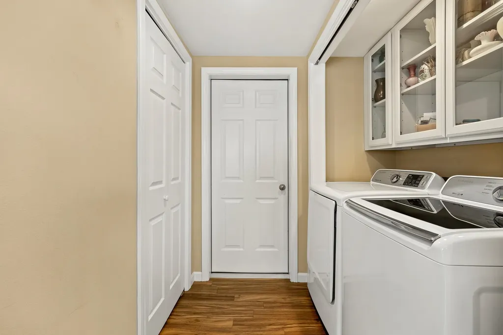 10 Skyline Way Hartford VT 05001