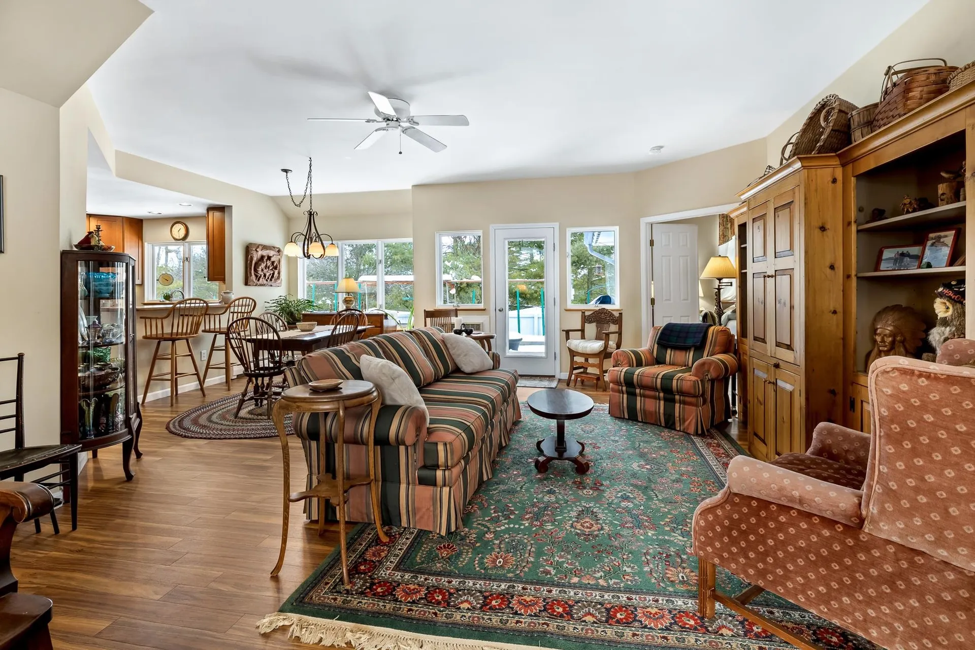 10 Skyline Way Hartford VT 05001