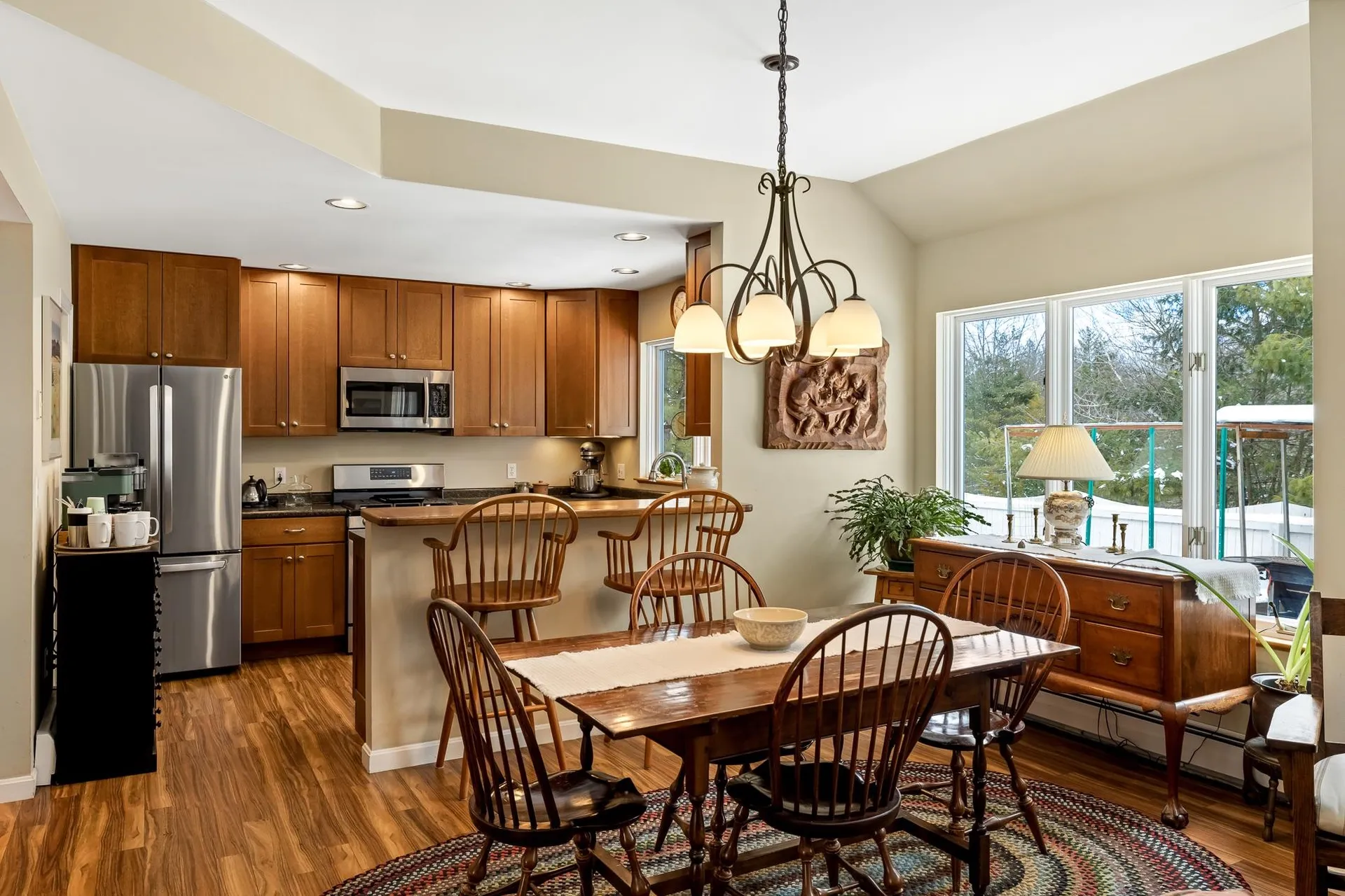 10 Skyline Way Hartford VT 05001