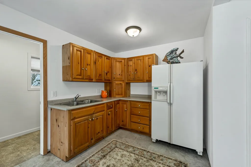 13 Utah Way Milton NH 03851
