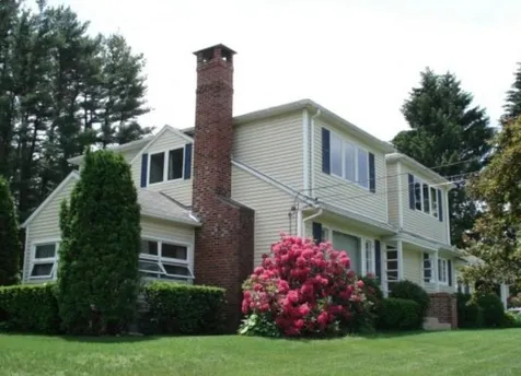 3 Riverside Drive Dover NH 03820