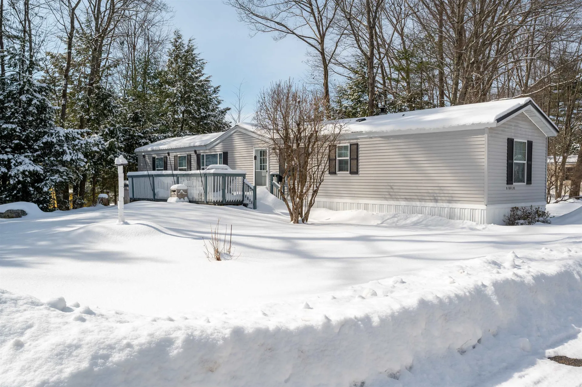 8 Deer Lane Belmont NH 03220