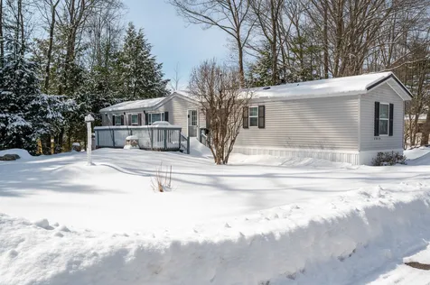 8 Deer Lane Belmont NH 03220