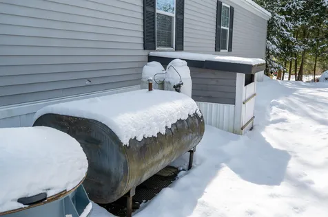 8 Deer Lane Belmont NH 03220