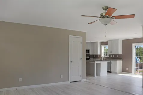 29 Margarets Way Ossipee NH 03864