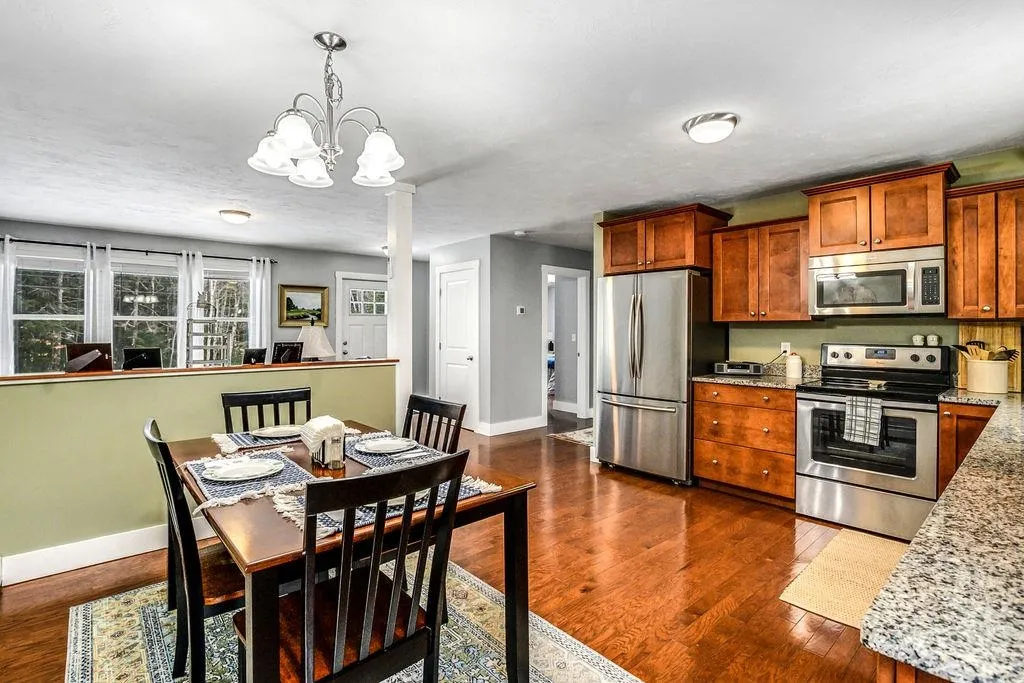 18 Winchester Drive Barnstead NH 03225