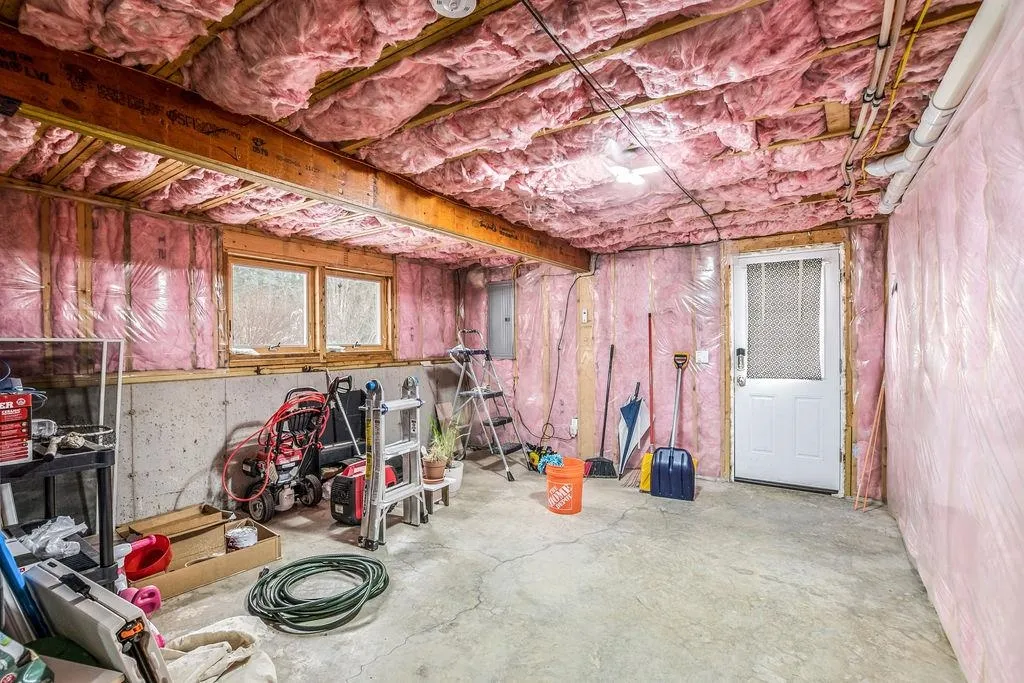 18 Winchester Drive Barnstead NH 03225