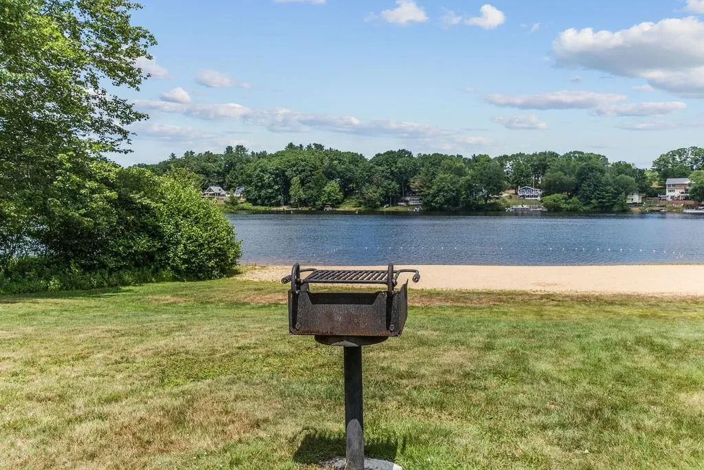 18 Winchester Drive Barnstead NH 03225