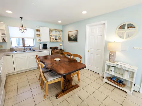 16 Hill Road Tilton NH 03276