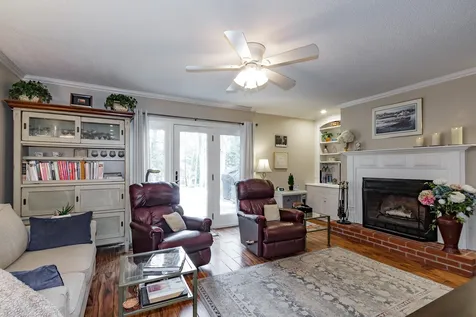 12 Independence Way Laconia NH 03246