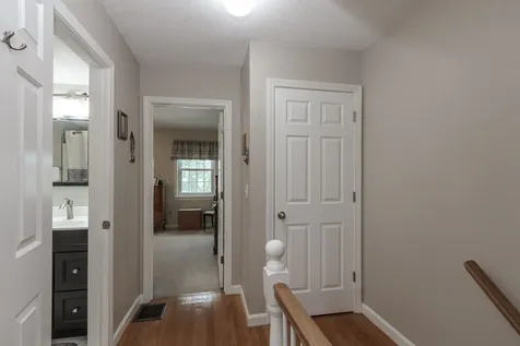 12 Independence Way Laconia NH 03246