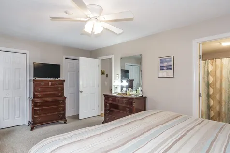 12 Independence Way Laconia NH 03246