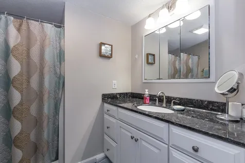 12 Independence Way Laconia NH 03246