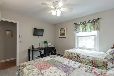 12 Independence Way Laconia NH 03246