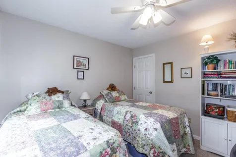 12 Independence Way Laconia NH 03246