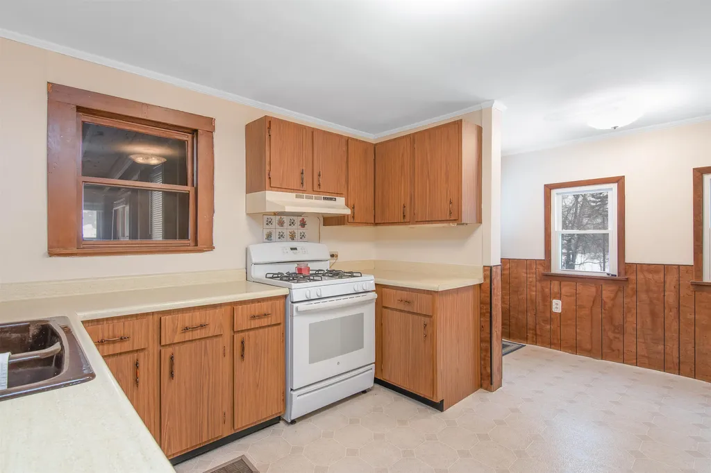 15 Pine Place Burlington VT 05401