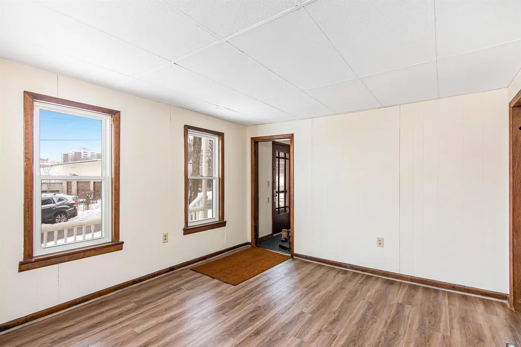 15 Pine Place Burlington VT 05401
