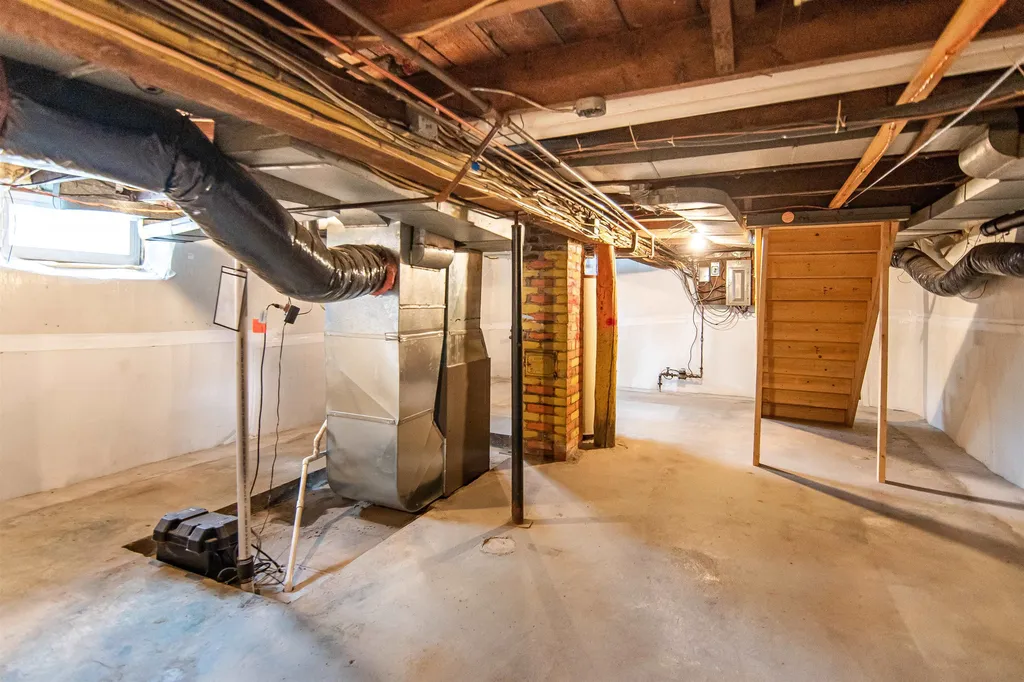 15 Pine Place Burlington VT 05401