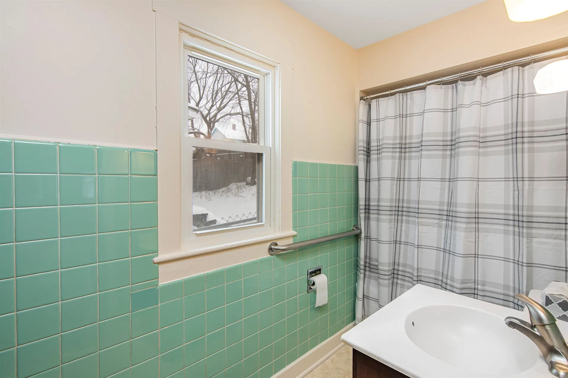 15 Pine Place Burlington VT 05401