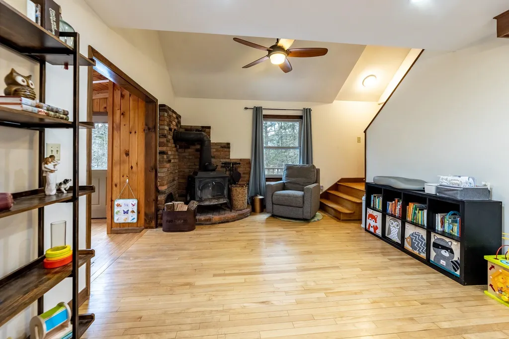 10 Brady Road Enfield NH 03748