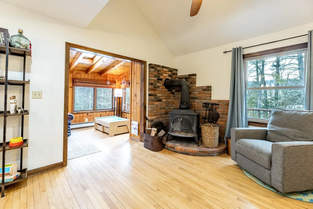 10 Brady Road Enfield NH 03748