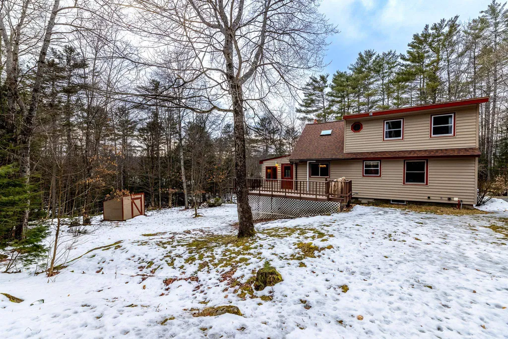 10 Brady Road Enfield NH 03748
