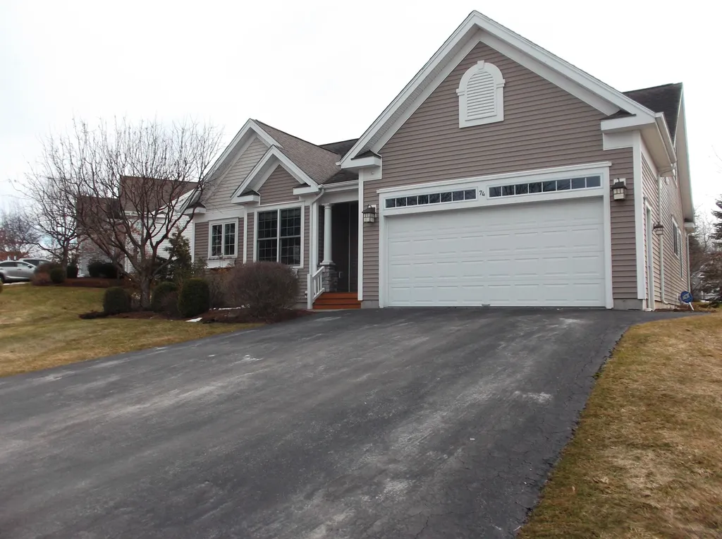 74 Upswept Lane South Burlington VT 05403