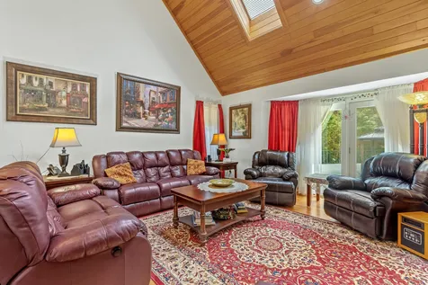 294 Stoney Brook Road New London NH 03257