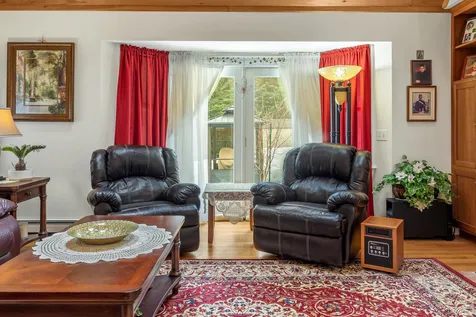 294 Stoney Brook Road New London NH 03257
