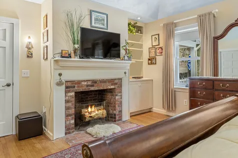 294 Stoney Brook Road New London NH 03257